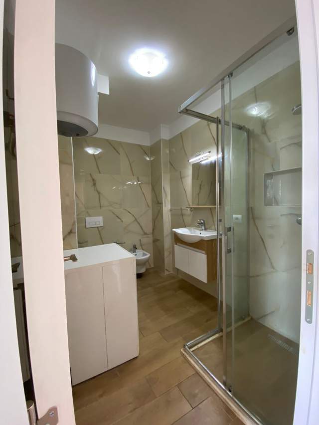 Tirane, jepet me qera apartament 1+1+BLK 62 m² 400 Euro (Fusha e Aviacionit)