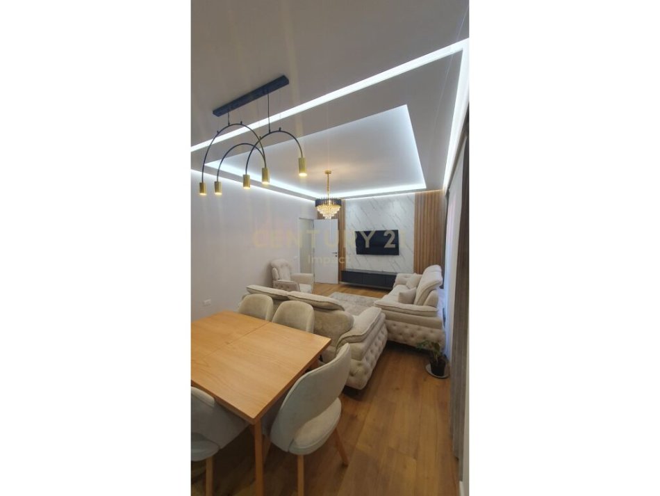 Tirane, jepet me qera apartament 2+1 Kati 6, 103 m² 1.000 € (RRUGA E DIBRES)