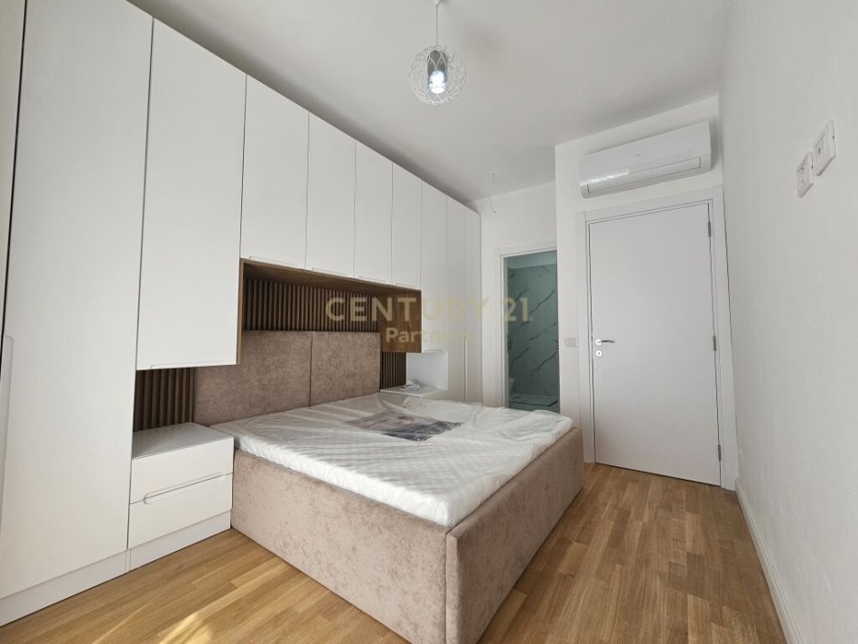 Tirane, jap me qera apartament 2+1+2+Verande , 110 m² 950 € (Kodra e Diellit Residence)