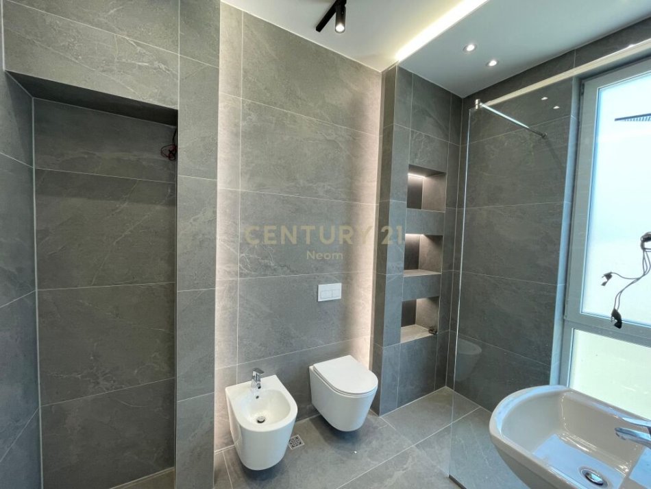 QIRA, DUPLEX 3+1+3+OBORR ME 2 POSTE PARKIMI, FOREST RESIDENCE!Neom97777