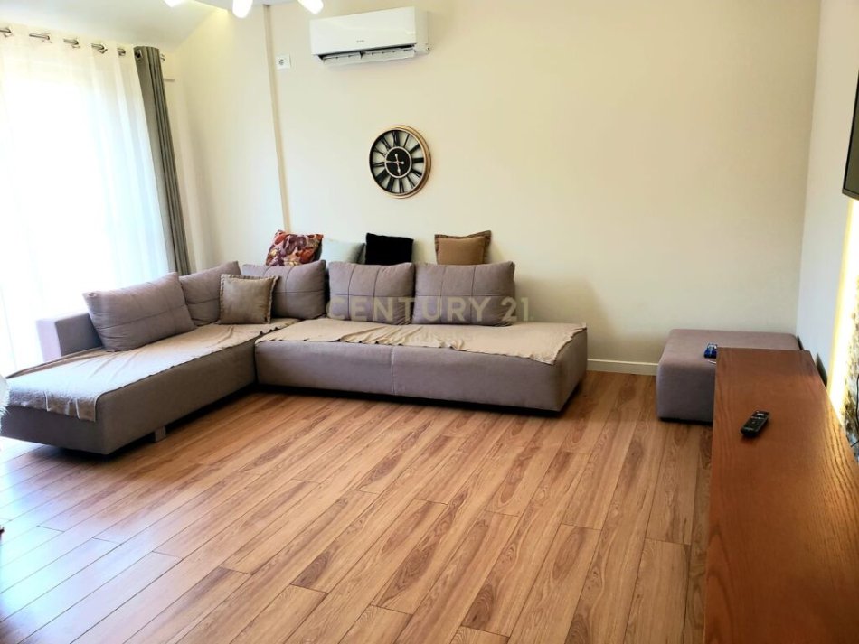 Tirane, shitet apartament 2+1+Ballkon Kati 6, 116 m² 115.000 € (Fresk, Rruga &quot;Muhamet Deliu&quot;, stacioni parafundit i Porcelanit.)