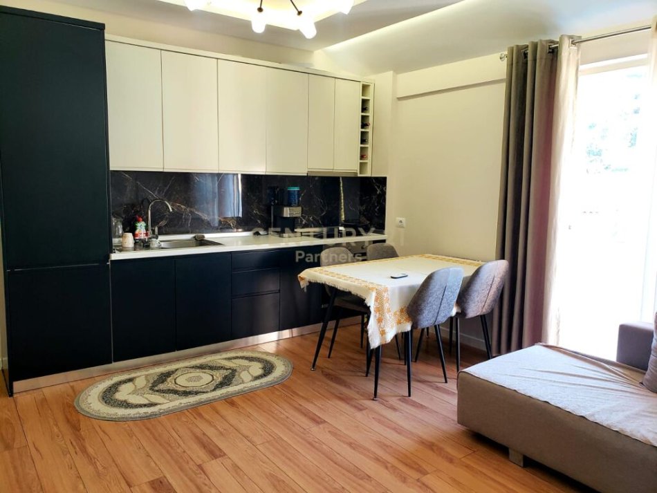 Tirane, shitet apartament 2+1+Ballkon Kati 6, 116 m² 115.000 € (Fresk, Rruga &quot;Muhamet Deliu&quot;, stacioni parafundit i Porcelanit.)