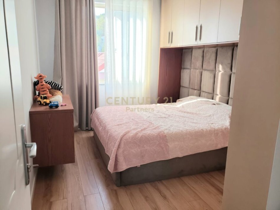 Tirane, shitet apartament 2+1+Ballkon Kati 6, 116 m² 115.000 € (Fresk, Rruga &quot;Muhamet Deliu&quot;, stacioni parafundit i Porcelanit.)