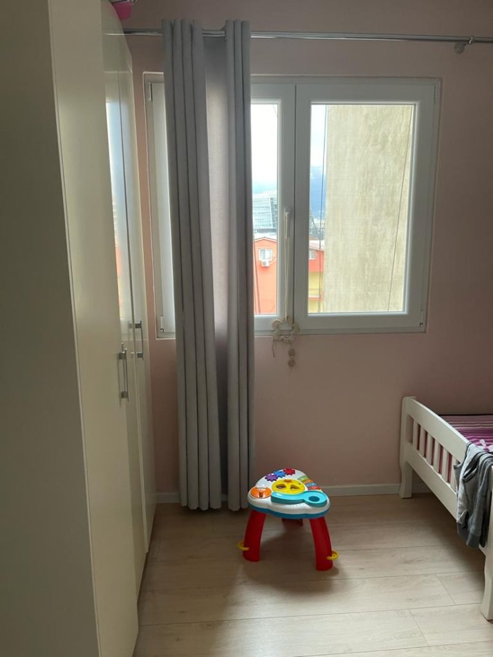 Tirane, shitet apartament 2+1+Ballkon Kati 5, 73 m² 168.000 € (Myslym shyri,rruga islam alla)