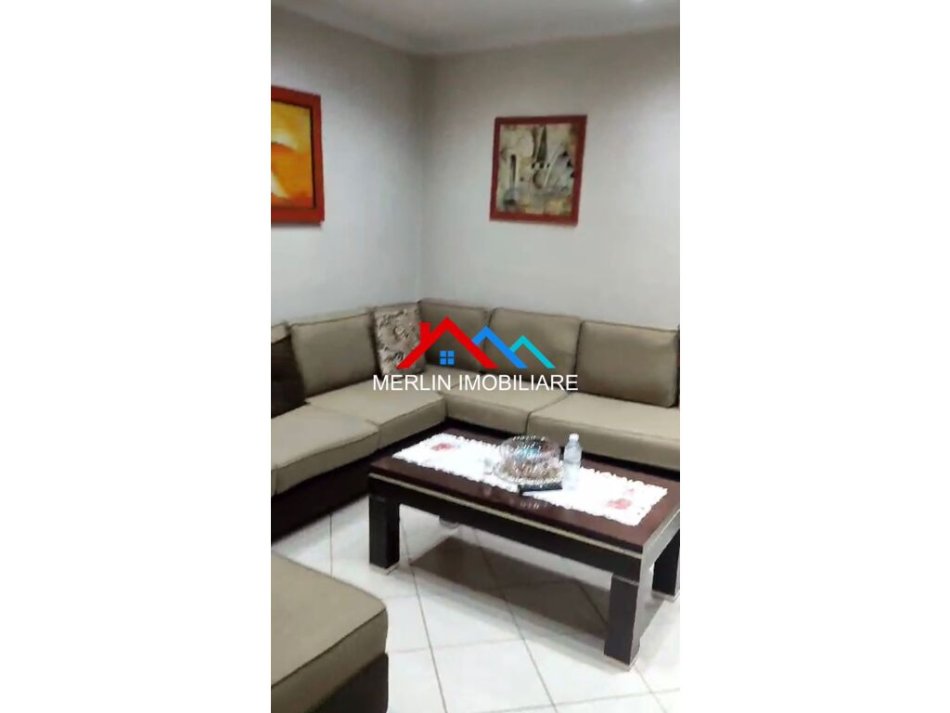 Tirane, jepet me qera apartament 2+1+Ballkon Kati 5, 100 m² 750 € (21 Dhjetori,Delijorgji)