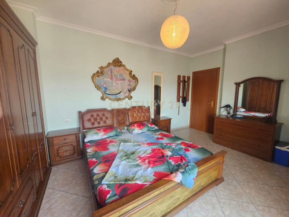 Tirane, jepet me qera apartament 2+1+Ballkon Kati 9, 105 m² 600 € (Vizion Plusi)