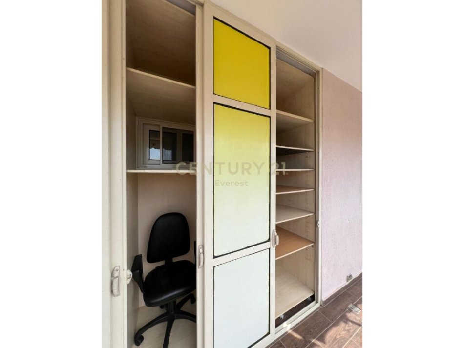 Tirane, shitet apartament duplex 3+1 Kati 2, 120 m² 168.000 € (ish tregu elektrik)