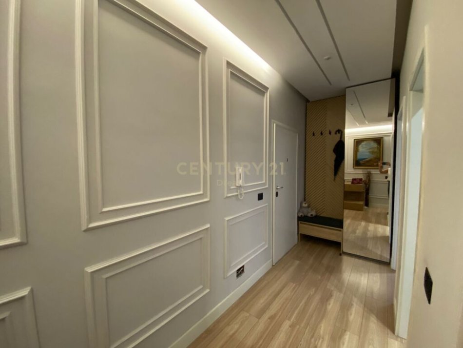Tirane, shitet apartament 2+1 Kati 2, 120 m² 260.000 € (Kopeshti botanik)