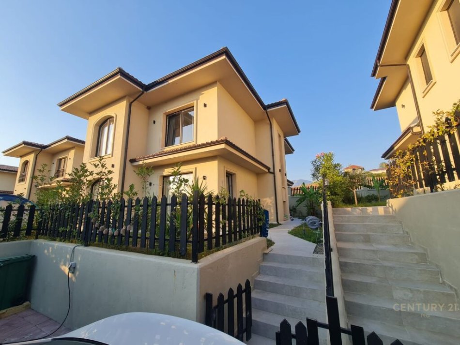 Tirane, jepet me qera 4+1 Kati 1, 256 m² 3.000 € (TEG)