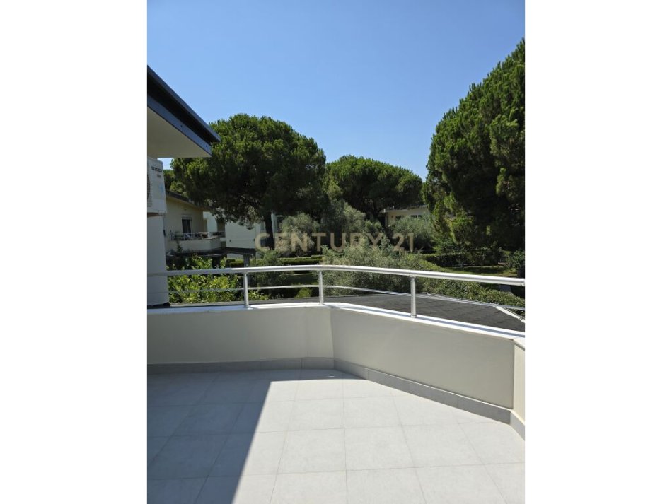 Durres, shitet Vile 3+1 Kati 2, 182 m² 650.000 € (GJIRI I LALEZIT)