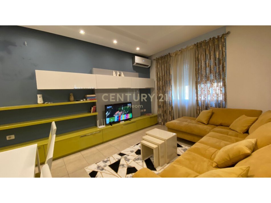 Apartament 1+1 per Shitje te Kodra e Diellit.Neom98201