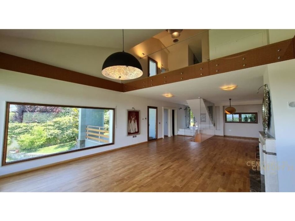 Tirane, shes Vile , 1.050 m² 1.400.000 € (Long Hill Residence, Qendra Tregtare TEG)
