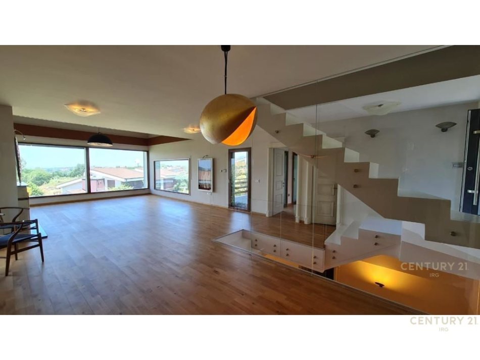 Tirane, shes Vile , 1.050 m² 1.400.000 € (Long Hill Residence, Qendra Tregtare TEG)