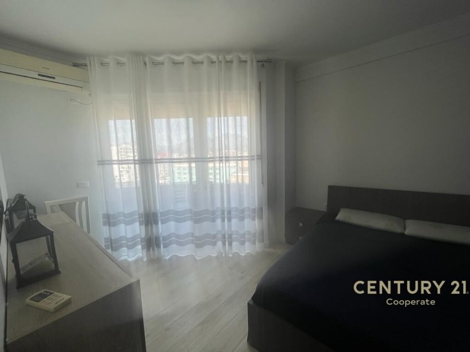 Tirane, shitet apartament 2+1 Kati 6, 111 m² 210.000 € (bulevardi i ri)
