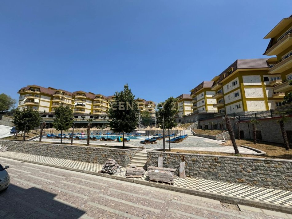 Tirane, jap me qera GODINE 4 KATESHE, 1.660 m² 10.000 € (LAKE LAND RESIDENCE - Farkë)
