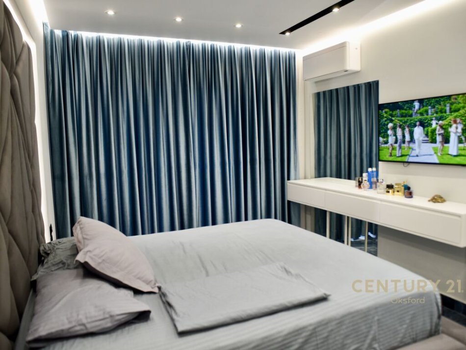 Tirane, shes apartament 2+1+Ballkon , 110 m² 270.000 € (Kopshti Botanik Zoologjik)