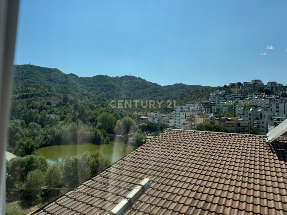 Tirane, shitet apartament 2+1 Kati 5, 105 m² 220.000 € (Raddison,liqeni thate) astoria98400