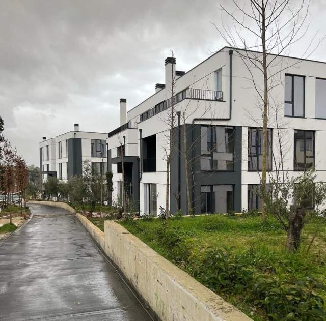 Tirane, shes apartament 2+1+BLK Kati 3, 116 m² 240.000 Euro "Vilat Forest" (Spitali i Kafsheve)