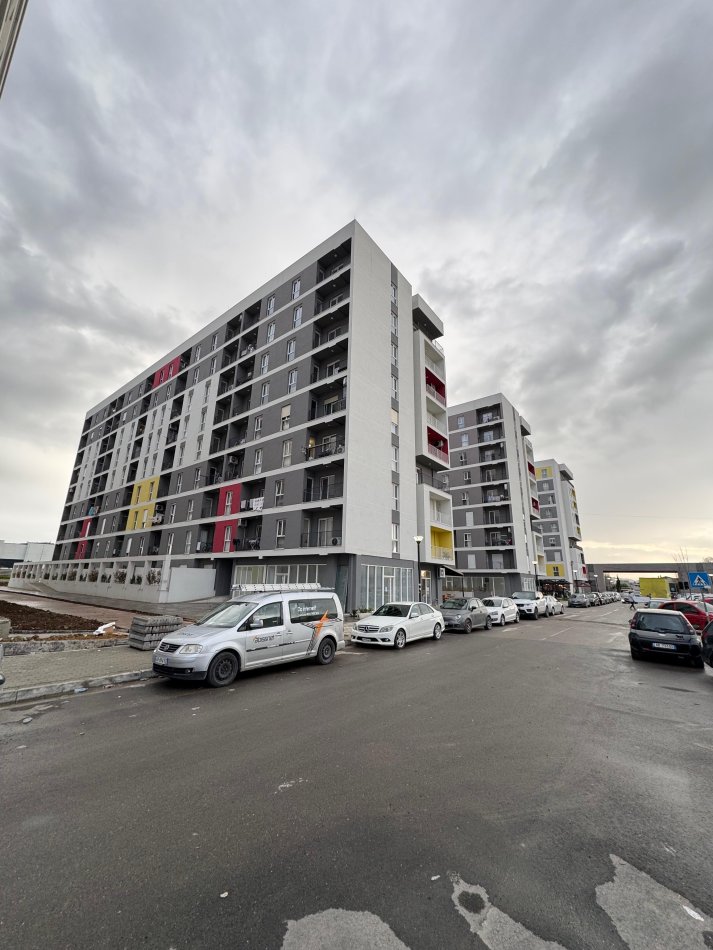 Tirane, shitet apartament 2+1+Ballkon Kati 8, 93 m² 91.000 € (Univers City Okazion 980€/m2 Gati Per Banim)