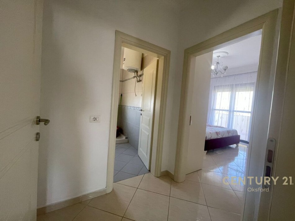 Tirane, jepet me qera 3+1+Aneks+Ballkon Kati 2, 228 m² 500 € (Sauk)