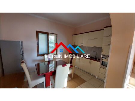 Tirane, jepet me qera Vile 3+1+Ballkon Kati 3, 174 m² 500 € (Dalip Topi,FRESK)
