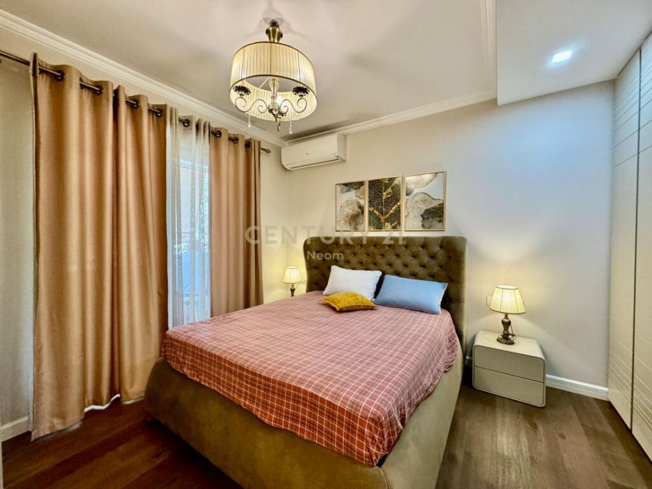 Tirane, jepet me qera apartament 2+1 Kati 2, 100 m² 1.500 € (Rruga Dervish Hima, Rruga e Elbasanit)