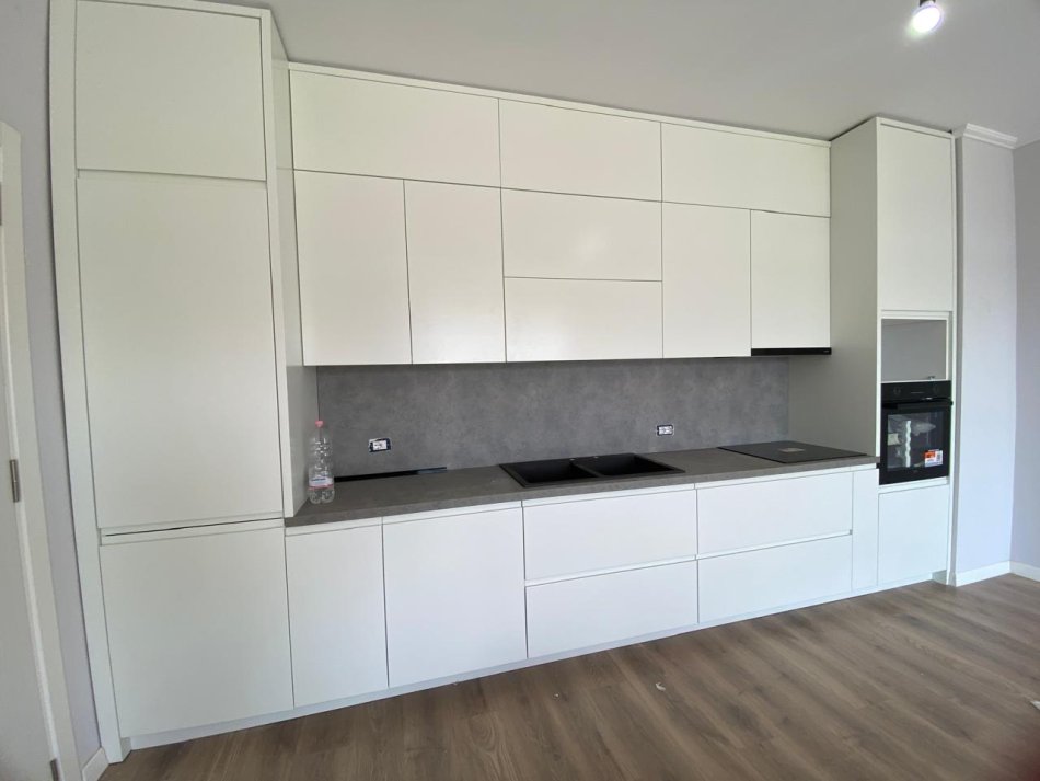 Tirane, jepet me qera apartament 2+1 Kati 6, 100 m² 430 € (astir)