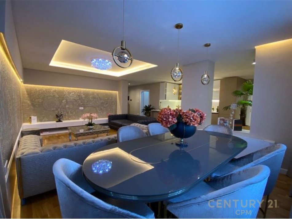 Tirane, shes apartament 3+1 Kati 2, 130 m² 320.000 € 