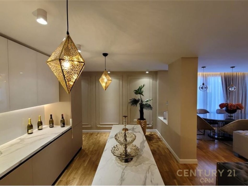 Tirane, shes apartament 3+1 Kati 2, 130 m² 320.000 € 