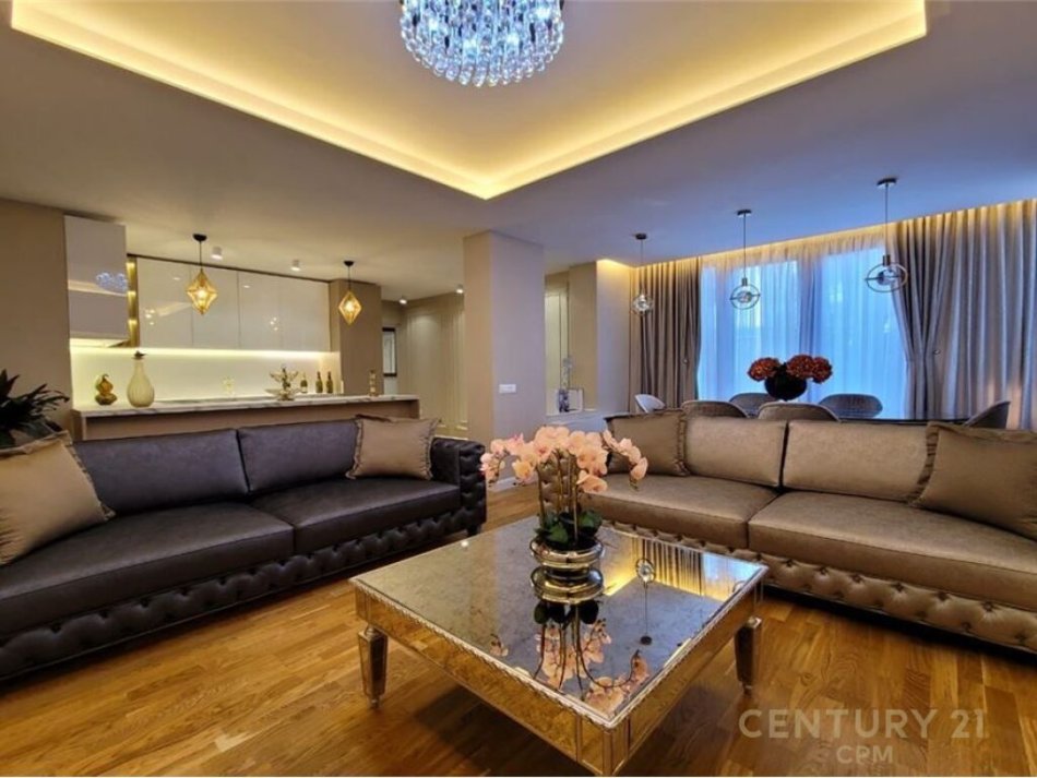 Tirane, shes apartament 3+1 Kati 2, 130 m² 320.000 € 