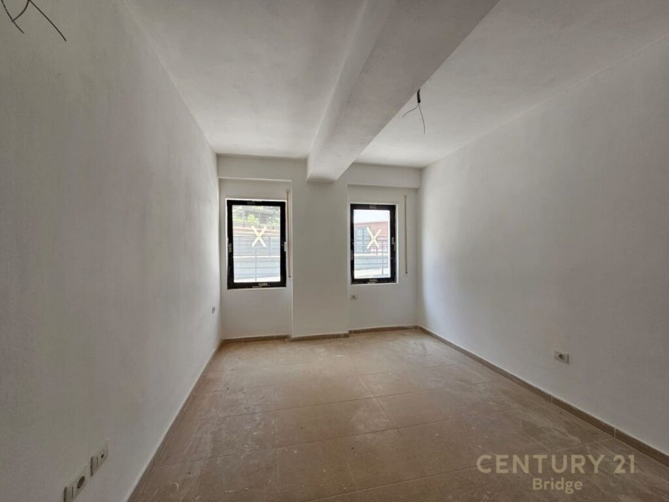 Tirane, shes apartament 3+1+2 + VERANDE , 144 m² 250.000 € (Kodra e Diellit Residence)