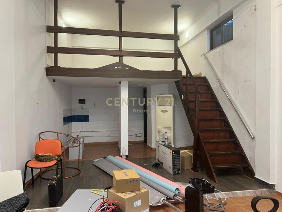 Tirane, jap me qera ambjent biznesi Kati 0, 90 m² 500 € (Rruga Pjetër Budi, Rruga e Elbasanit)