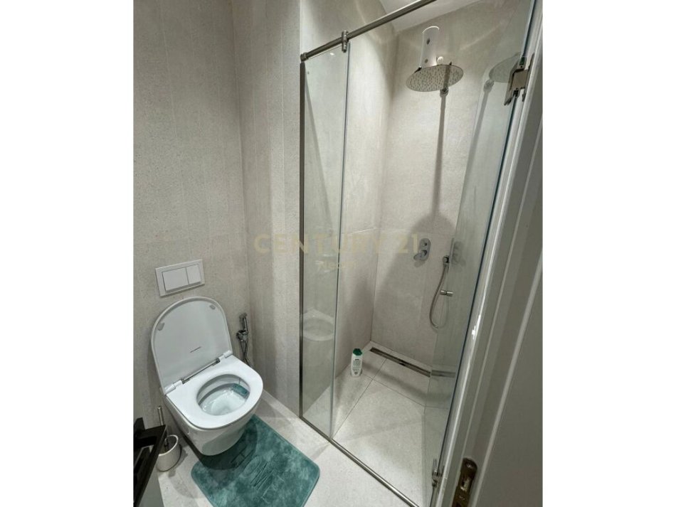 Tirane, shitet apartament 2+1+Ballkon Kati 16, 124 m² 350.000 € (Rruga e Kavajes) Neom99049