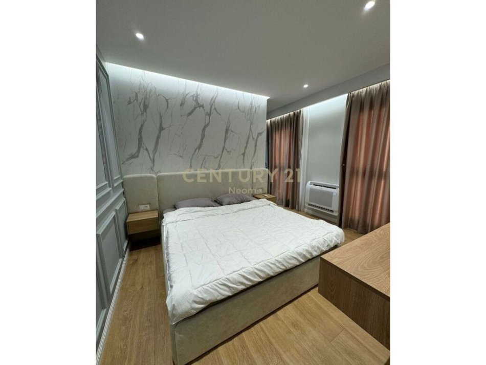 Tirane, shitet apartament 2+1+Ballkon Kati 16, 124 m² 350.000 € (Rruga e Kavajes) Neom99049