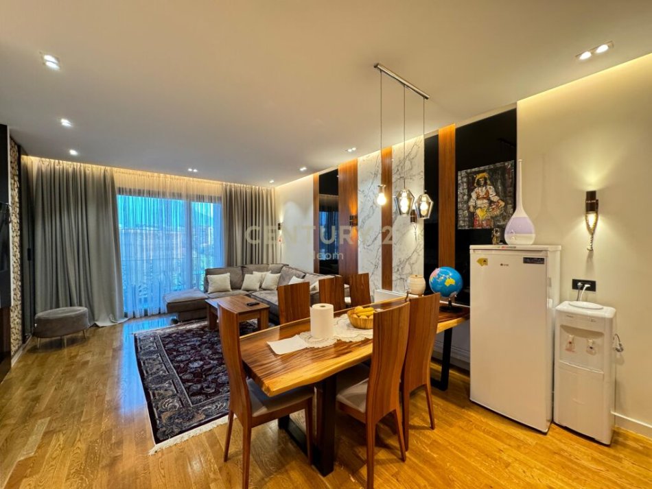 Tirane, shes apartament 1+1+Aneks+Ballkon Kati 5, 85 m² (Park Gate ,RR. ELBASANIT)