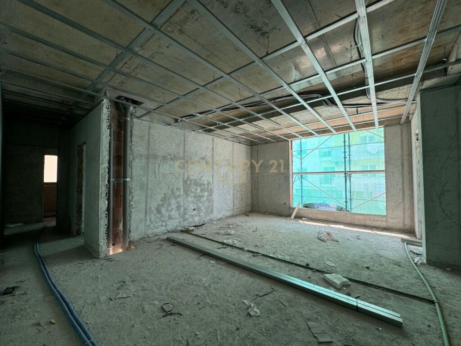 Tirane, shes apartament 2+1+Aneks+Ballkon Kati 1, 117 m² 199.000 € (Ish stacioni i Trenit)