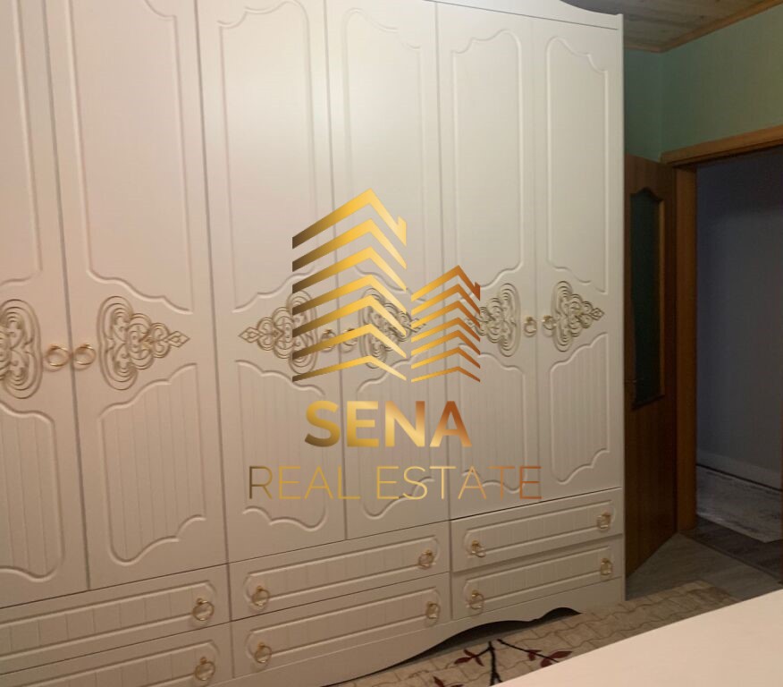 Tirane, jepet me qera Vile 2+1 Kati 2, 100 m² 900 € (Rruga 5 Maji)