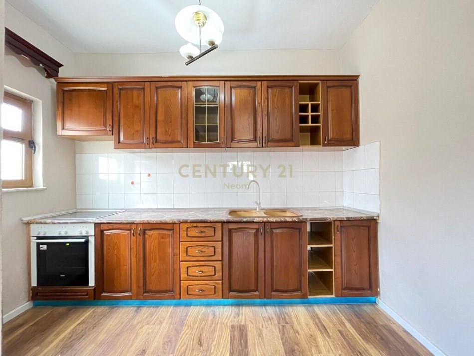 Tirane, shes apartament 2+1+2 , 105 m² 190.000 € (Myslym Shyri)