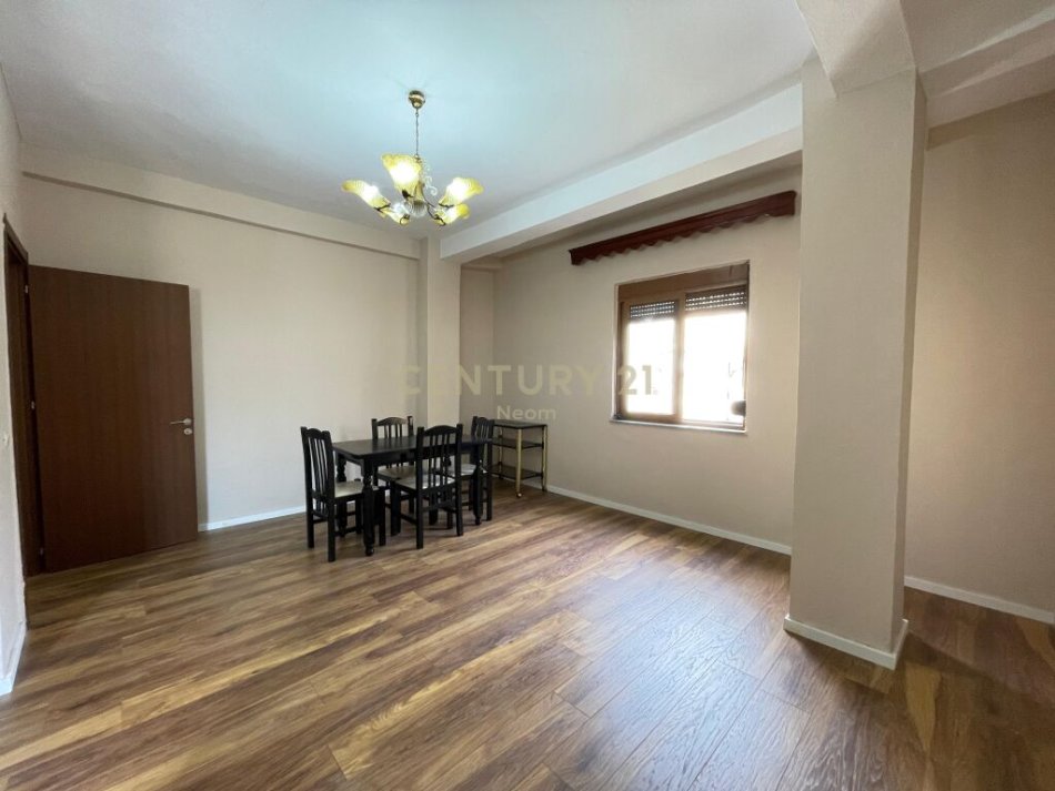 Tirane, shes apartament 2+1+2 , 105 m² 190.000 € (Myslym Shyri)