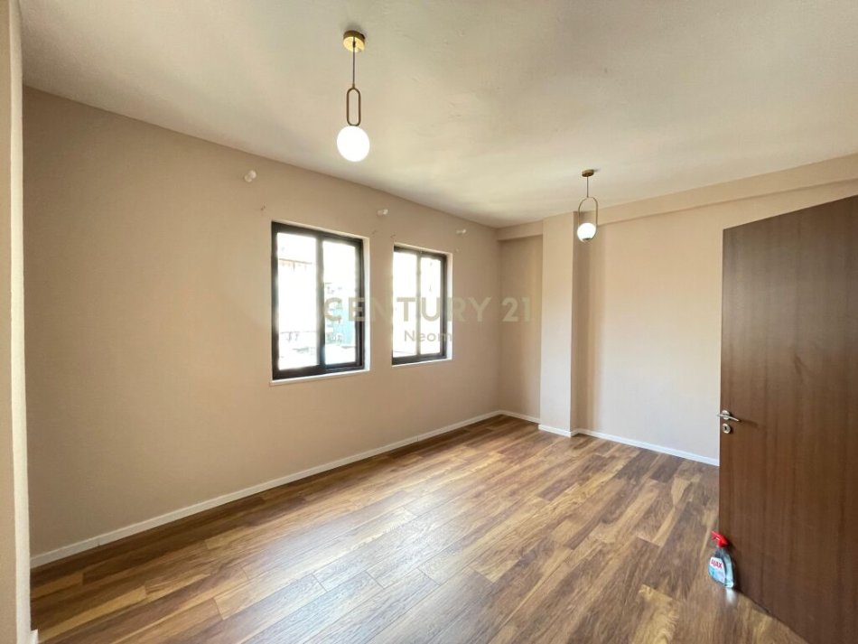 Tirane, shes apartament 2+1+2 , 105 m² 190.000 € (Myslym Shyri)