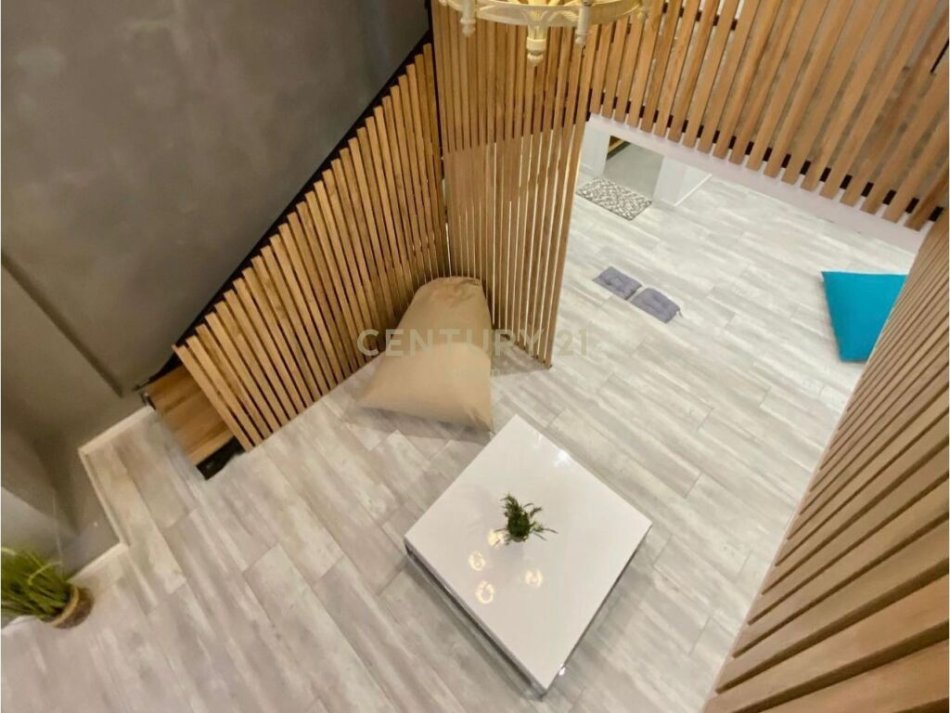 Tirane, jepet me qera apartament 2+1 Kati 1, 100 m² 1.300 € (Islam Alla)