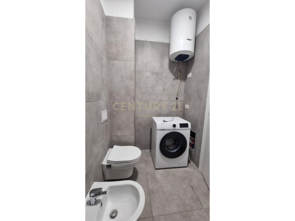 Tirane, jepet me qera apartament 1+1 Kati 3, 78 m² 600 € 