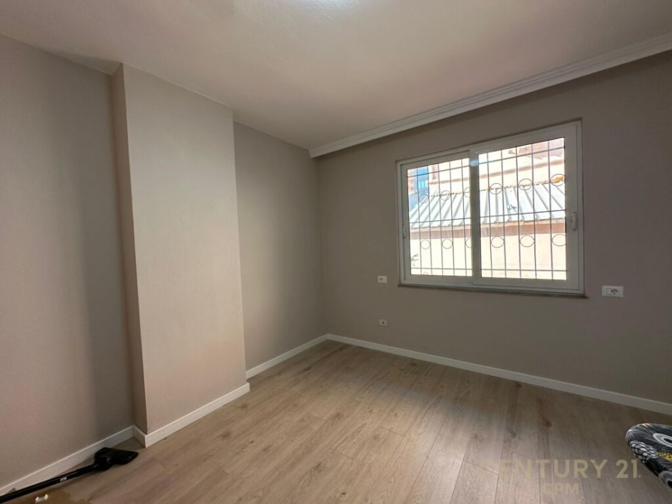 Tirane, shes apartament 2+1+2 , 113 m² 240.000 € (Zogu I Zi)
