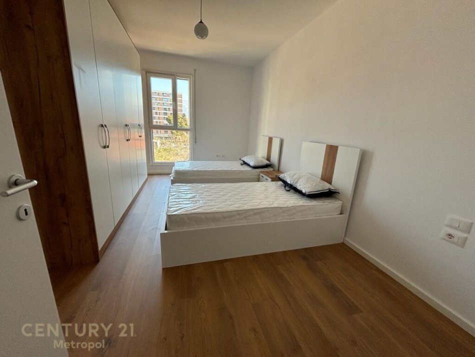 Tirane, jepet me qera apartament 2+1 Kati 3, 111 m² 750 € (don bosko)
