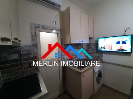 Tirane, jepet me qera garsonier 1+1 Kati 2, 27 m² 370 € (Rruga 5 Maji)