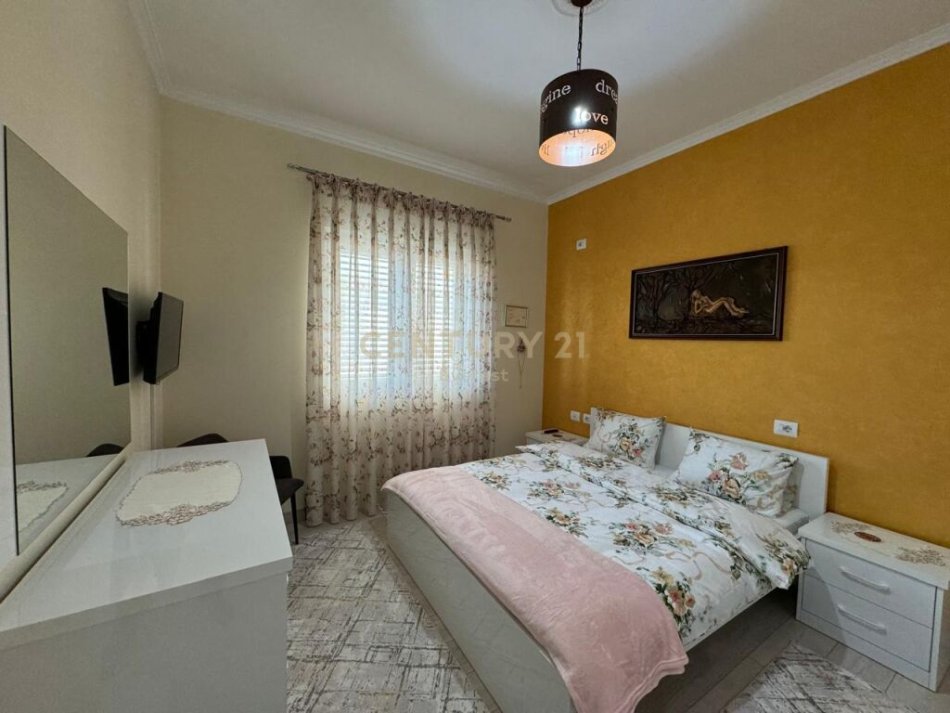 Tirane, jepet me qera apartament 2+1 Kati 2, 105 m² 600 € (Rruga e Elbasanit)