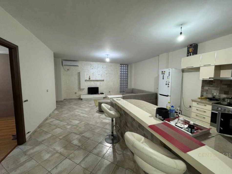 Tirane, shitet apartament 2+1 Kati 5, 124 m² 175.000 € (ZOGU I ZI)