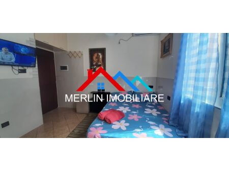 Tirane, jepet me qera garsonier 1+1 Kati 2, 37 m² 470 € (Rruga 5 Maji)