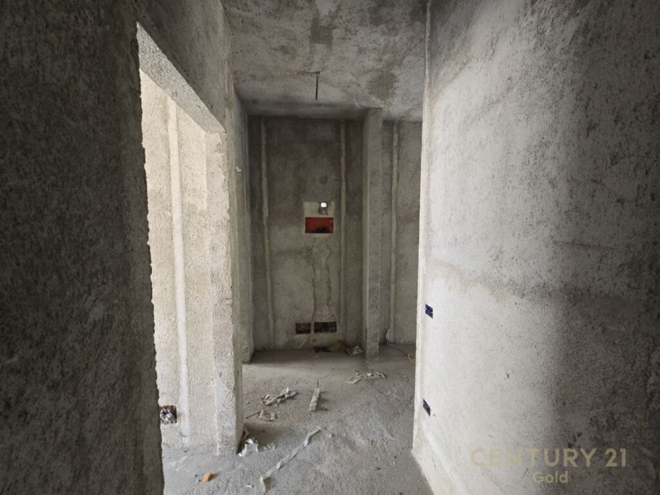 Tirane, shes apartament 2+1+2 , 117 m² 175.000 € (Kopshti Botanik Zoologjik)