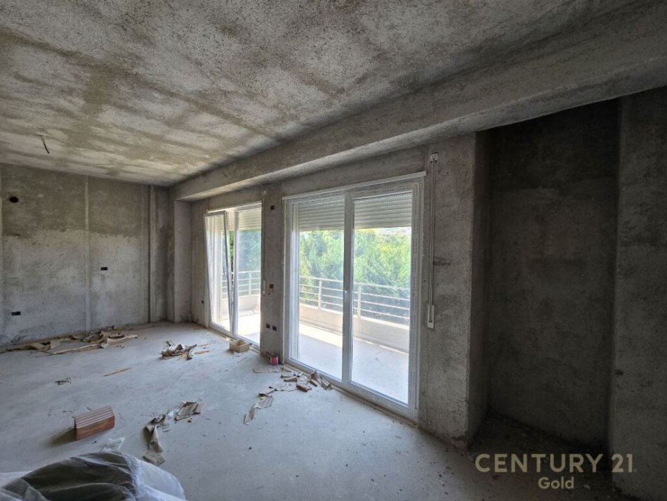 Tirane, shitet 2+1+Ballkon Kati 4, 118 m² 165.000 € (KOPESHTI BOTANIK)